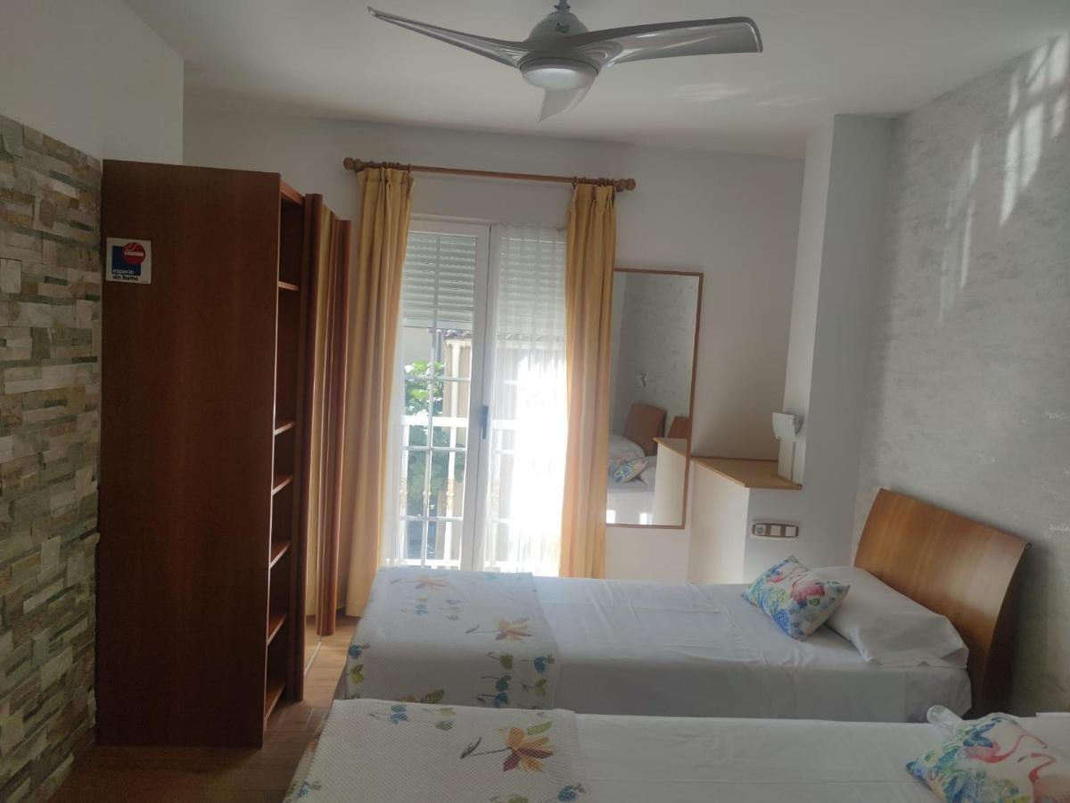 Hostal Burbia Villafranca Del Bierzo Eksteriør billede