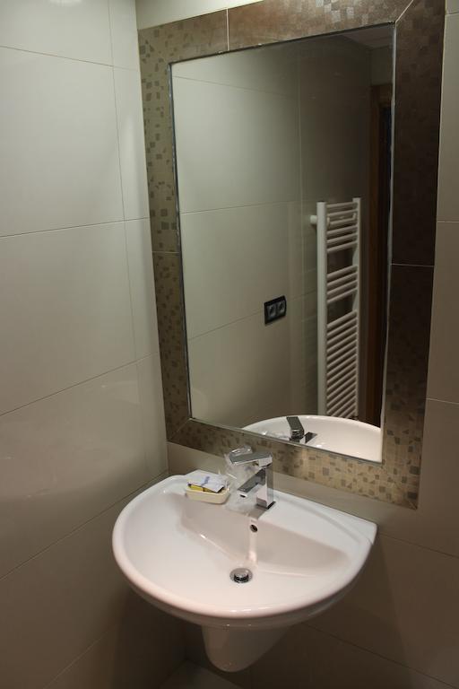 Hostal Burbia Villafranca Del Bierzo Værelse billede